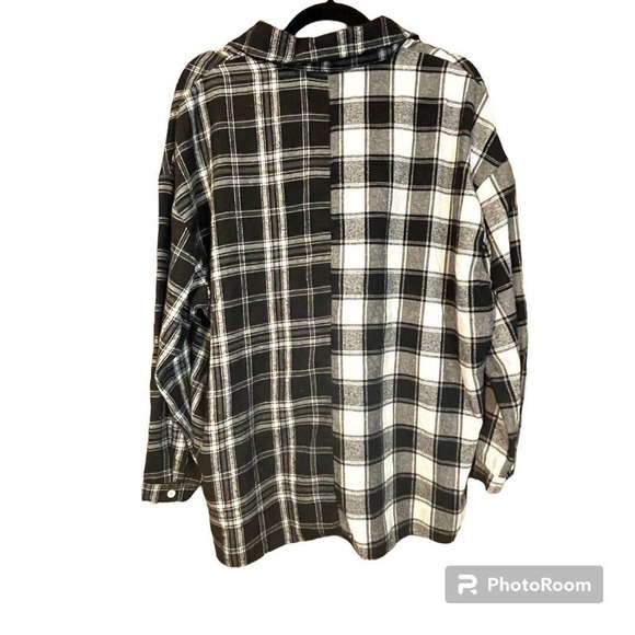 SHEIN Lune Plus Plaid Black White Long Sleeved‎ Flannel Button Women's Size 2XL - Picture 4 of 6